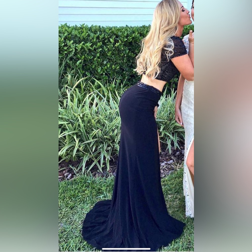 Black Tony Bowls prom dress